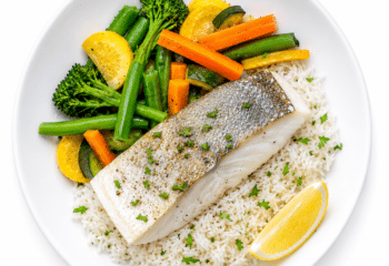 Sous vide barramundi , basmati rice , lemon wedge- 350 g Sous vide barramundi , basmati rice , lemon wedge- 350 g