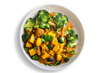 Mild Mango Chicken Curry, seasonal vegetables- 450 g