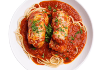 Chicken Parmigiana With Classic Spaghetti Napoli— 350 g